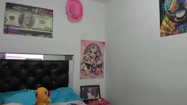 Image 10 of mia_kanee Stream on Chaturbate on 14 months ago
