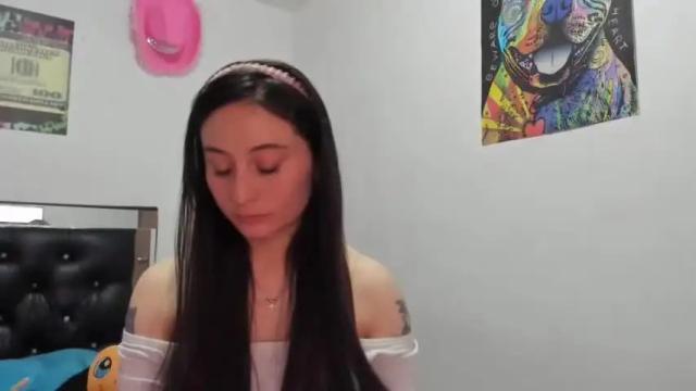 Image 10 of mia_kanee Stream on Chaturbate on 14 months ago