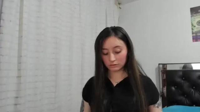 Image 12 of mia_kanee Stream on Chaturbate on 14 months ago