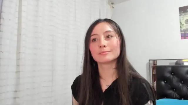 Image 4 of mia_kanee Stream on Chaturbate on 14 months ago