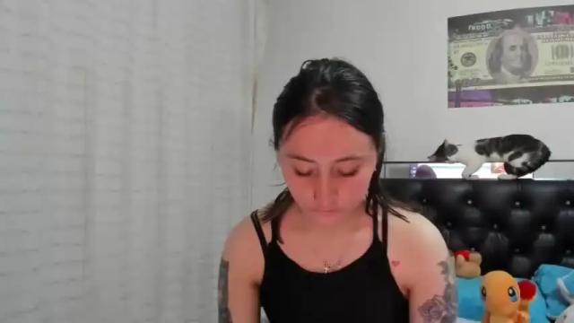Image 2 of mia_kanee Stream on Chaturbate on 14 months ago