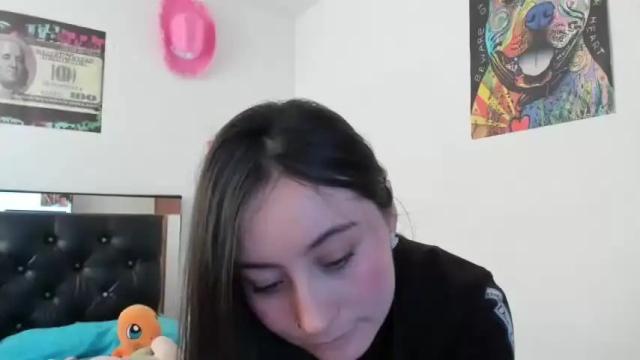 Image 2 of mia_kanee Stream on Chaturbate on 14 months ago