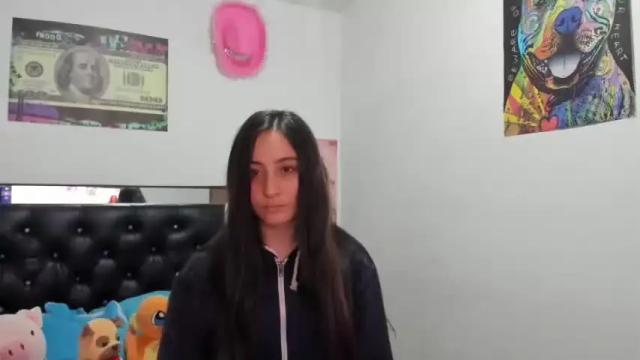 Image 4 of mia_kanee Stream on Chaturbate on 14 months ago