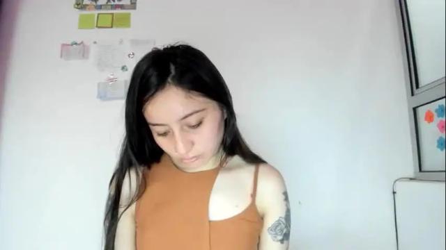 Image 4 of mia_kanee Stream on Chaturbate on 2 months ago