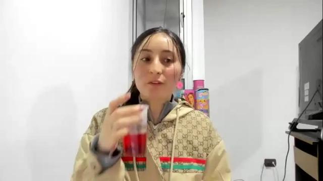 Image 2 of mia_kanee Stream on Chaturbate on 1 month ago