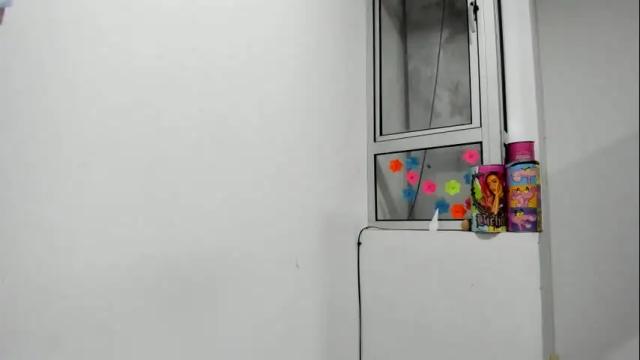 Image 2 of mia_kanee Stream on Chaturbate on 1 month ago