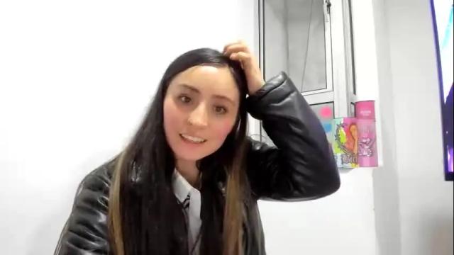 Image 6 of mia_kanee Stream on Chaturbate on 1 month ago