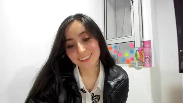 Image 7 of mia_kanee Stream on Chaturbate on 1 month ago