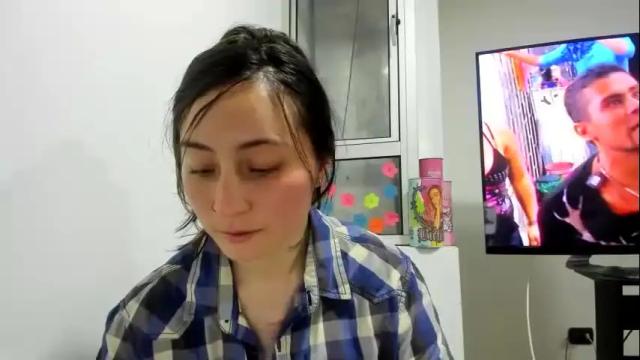 Image 4 of mia_kanee Stream on Chaturbate on 1 month ago