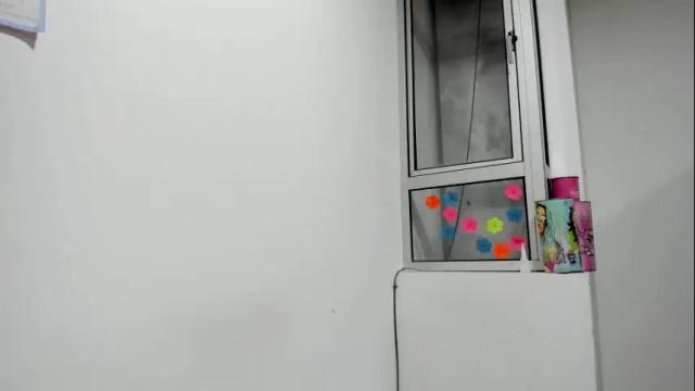 Image 12 of mia_kanee Stream on Chaturbate on 4 days ago