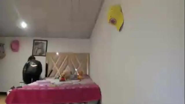 Image 12 of mia_kanee Stream on Chaturbate on 2 months ago