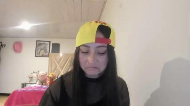 Image 10 of mia_kanee Stream on Chaturbate on 1 month ago