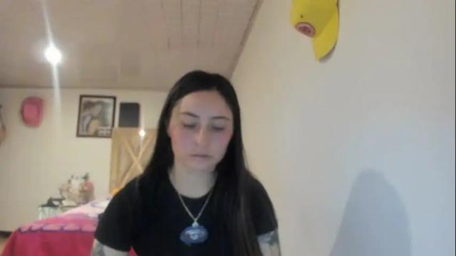 Image 4 of mia_kanee Stream on Chaturbate on 1 month ago