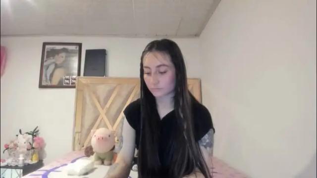 Image 3 of mia_kanee Stream on Chaturbate on 1 month ago