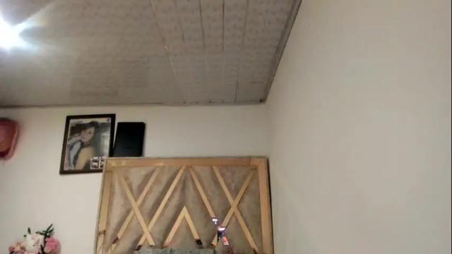 Image 7 of mia_kanee Stream on Chaturbate on 1 month ago