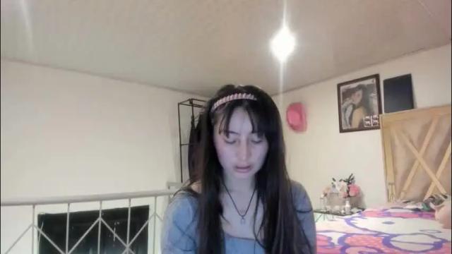 Image 11 of mia_kanee Stream on Chaturbate on 8 days ago