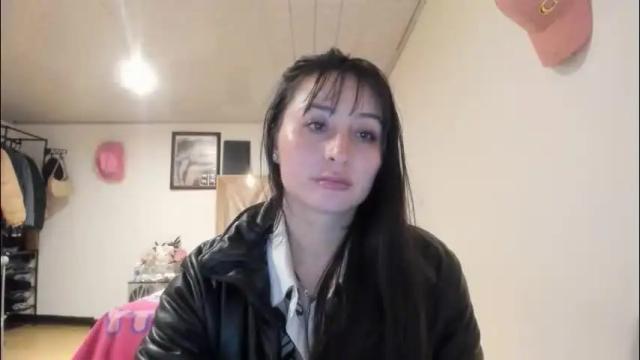 Image 12 of mia_kanee Stream on Chaturbate on 6 days ago