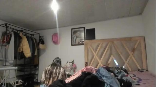 Image 3 of mia_kanee Stream on Chaturbate on 3 days ago