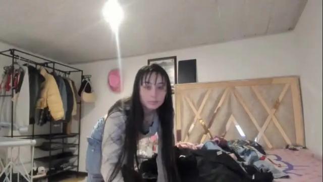 Image 4 of mia_kanee Stream on Chaturbate on 3 days ago