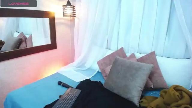 Image 8 of mia_karou Stream on Chaturbate on 20 months ago
