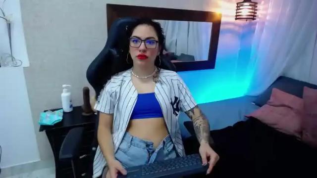 Image 2 of mia_karou Stream on Chaturbate on 20 months ago