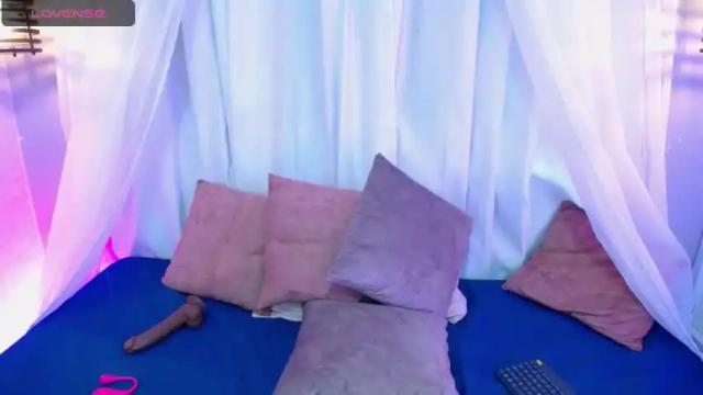 Image 3 of mia_karou Stream on Chaturbate on 20 months ago