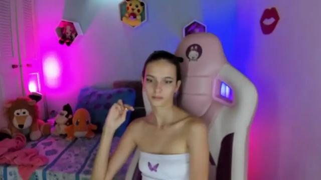 Image 12 of mia_kater Stream on Chaturbate on 16 months ago