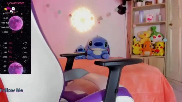 Image 2 of mia_kater Stream on Chaturbate on 15 months ago