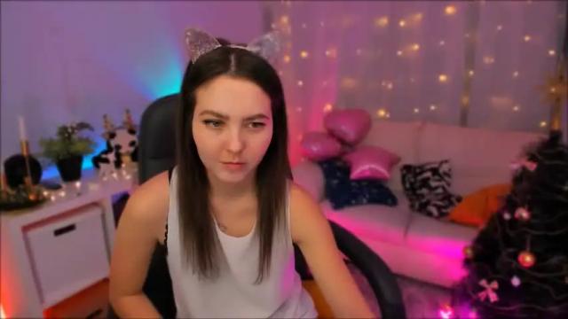 Image 7 of mia_lamberg Stream on Chaturbate on 19 months ago