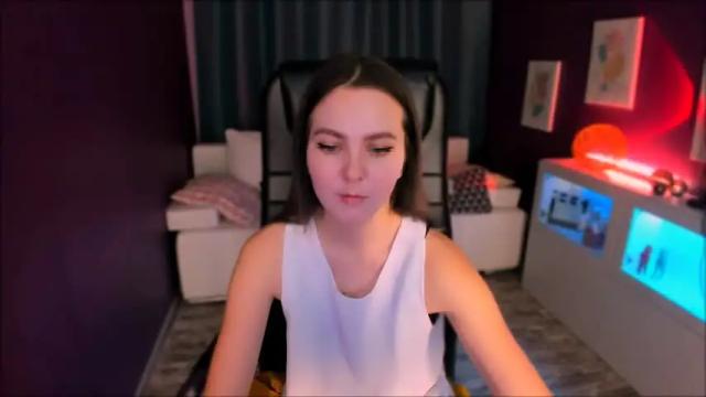 Image 4 of mia_lamberg Stream on Chaturbate on 19 months ago