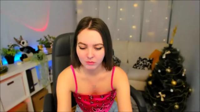 Image 2 of mia_lamberg Stream on Chaturbate on 18 months ago