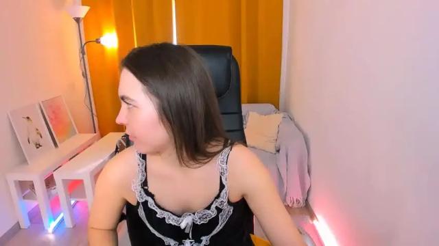 Image 11 of mia_lamberg Stream on Chaturbate on 15 months ago