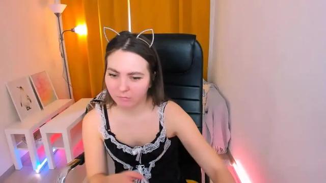 Image 7 of mia_lamberg Stream on Chaturbate on 15 months ago
