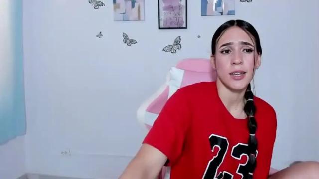 Image 12 of mia_leexxx Stream on Chaturbate on 16 months ago