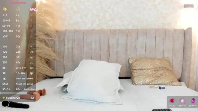 Image 3 of mia_lourence Stream on Chaturbate on 1 month ago