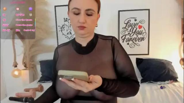 Image 2 of mia_lourence Stream on Chaturbate on 1 month ago
