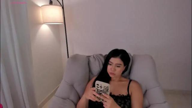 Image 7 of mia_love__ Stream on Chaturbate on 12 days ago