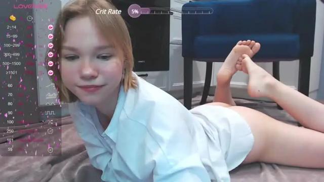 Image 12 of mia_loveu_ Stream on Chaturbate on 16 months ago