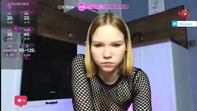 Image 4 of mia_loveu_ Stream on Chaturbate on 13 months ago