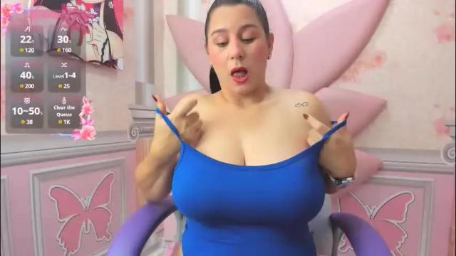 Image 3 of mia_mala Stream on Chaturbate on 17 hours ago