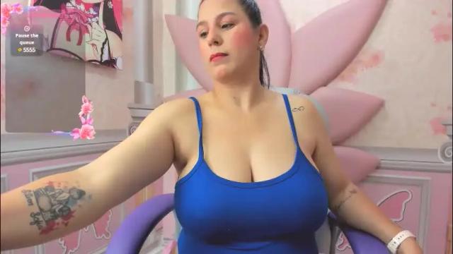 Image 4 of mia_mala Stream on Chaturbate on 17 hours ago