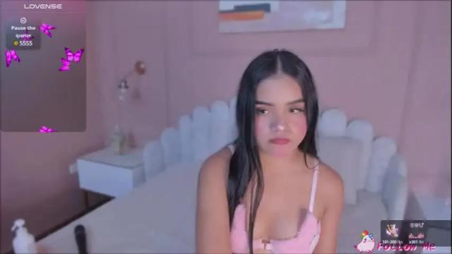 Image 2 of mia_mileer Stream on Chaturbate on 19 days ago