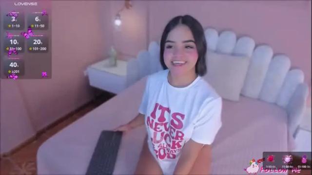 Image 11 of mia_mileer Stream on Chaturbate on 19 days ago