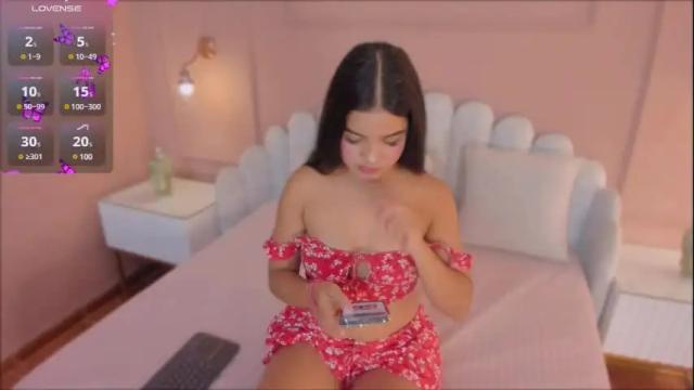 Image 8 of mia_mileer Stream on Chaturbate on 11 days ago
