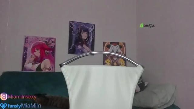 Image 6 of mia_miln Stream on Chaturbate on 21 months ago