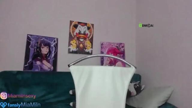 Image 10 of mia_miln Stream on Chaturbate on 21 months ago