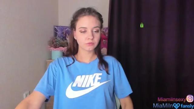 Image 10 of mia_miln Stream on Chaturbate on 19 months ago