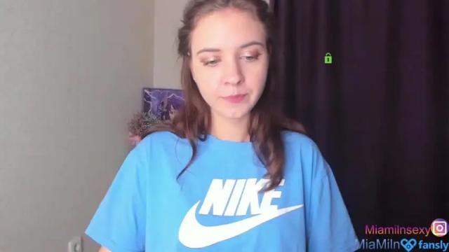 Image 2 of mia_miln Stream on Chaturbate on 19 months ago