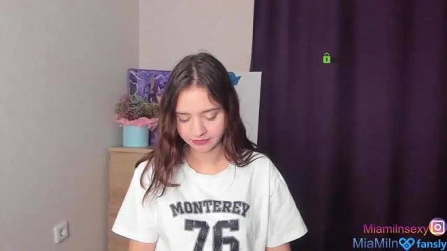 Image 10 of mia_miln Stream on Chaturbate on 19 months ago