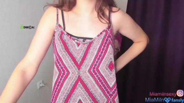Image 3 of mia_miln Stream on Chaturbate on 19 months ago
